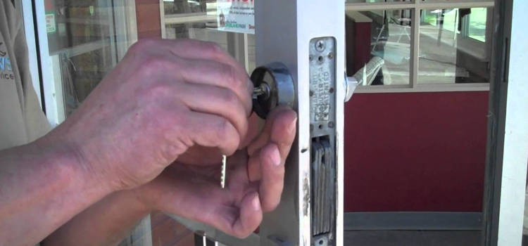 commercial door lock repair Marysville